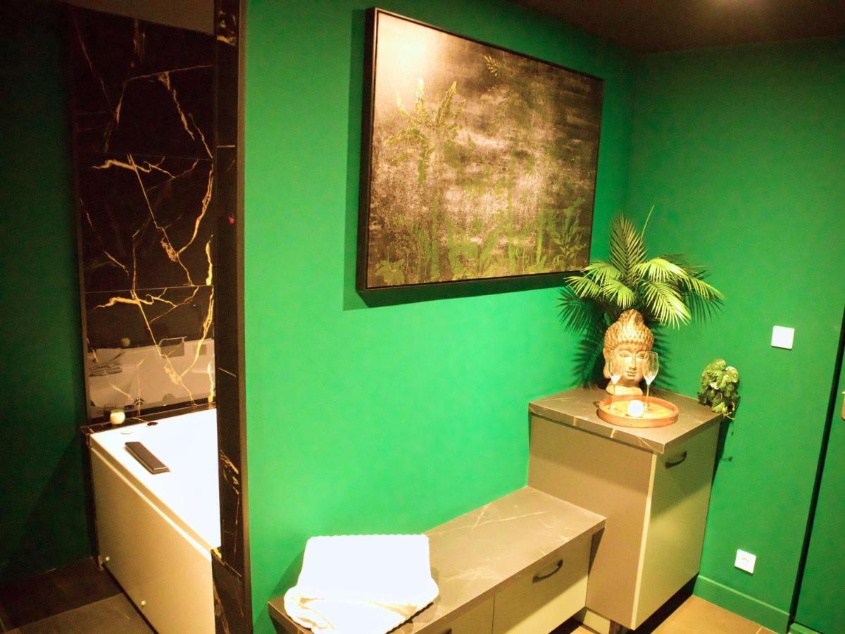 Sejour Detente A Saint-Omer - Jacuzzi Prive, Terrasse, Centre-Ville Et Parking Gratuit エクステリア 写真